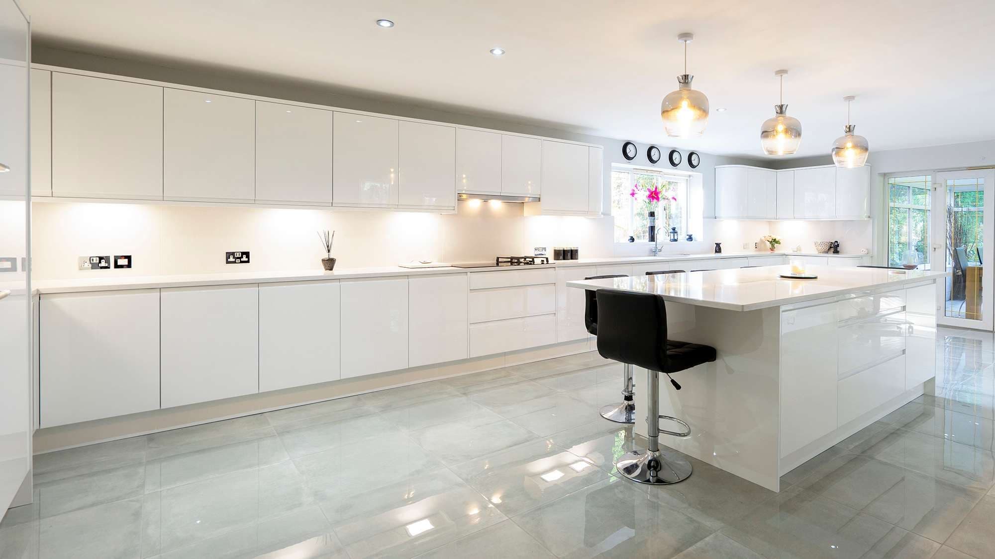Handle-less Kitchen, Aughton - photo 4