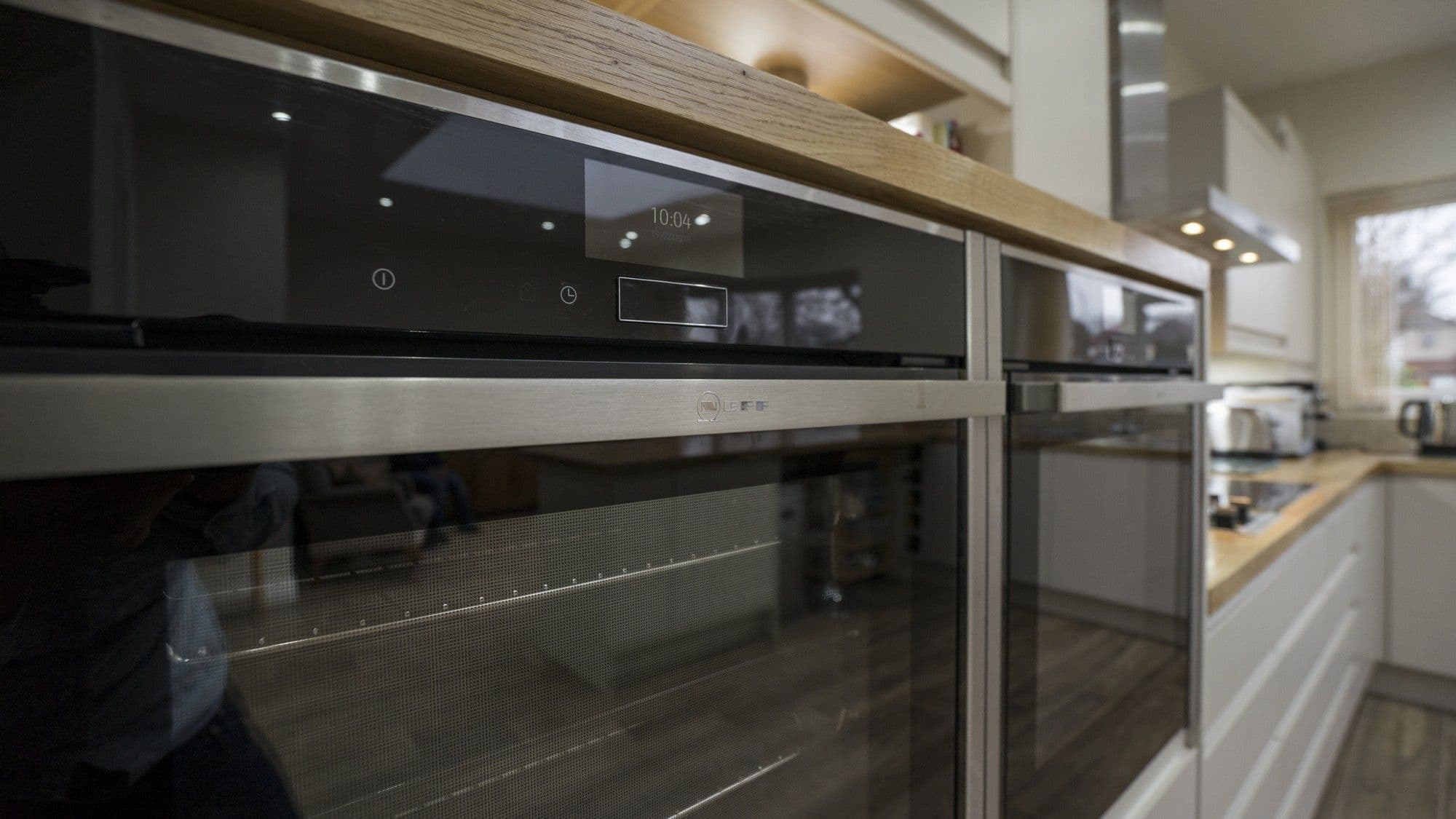 Close up of the dual Neff ovens.