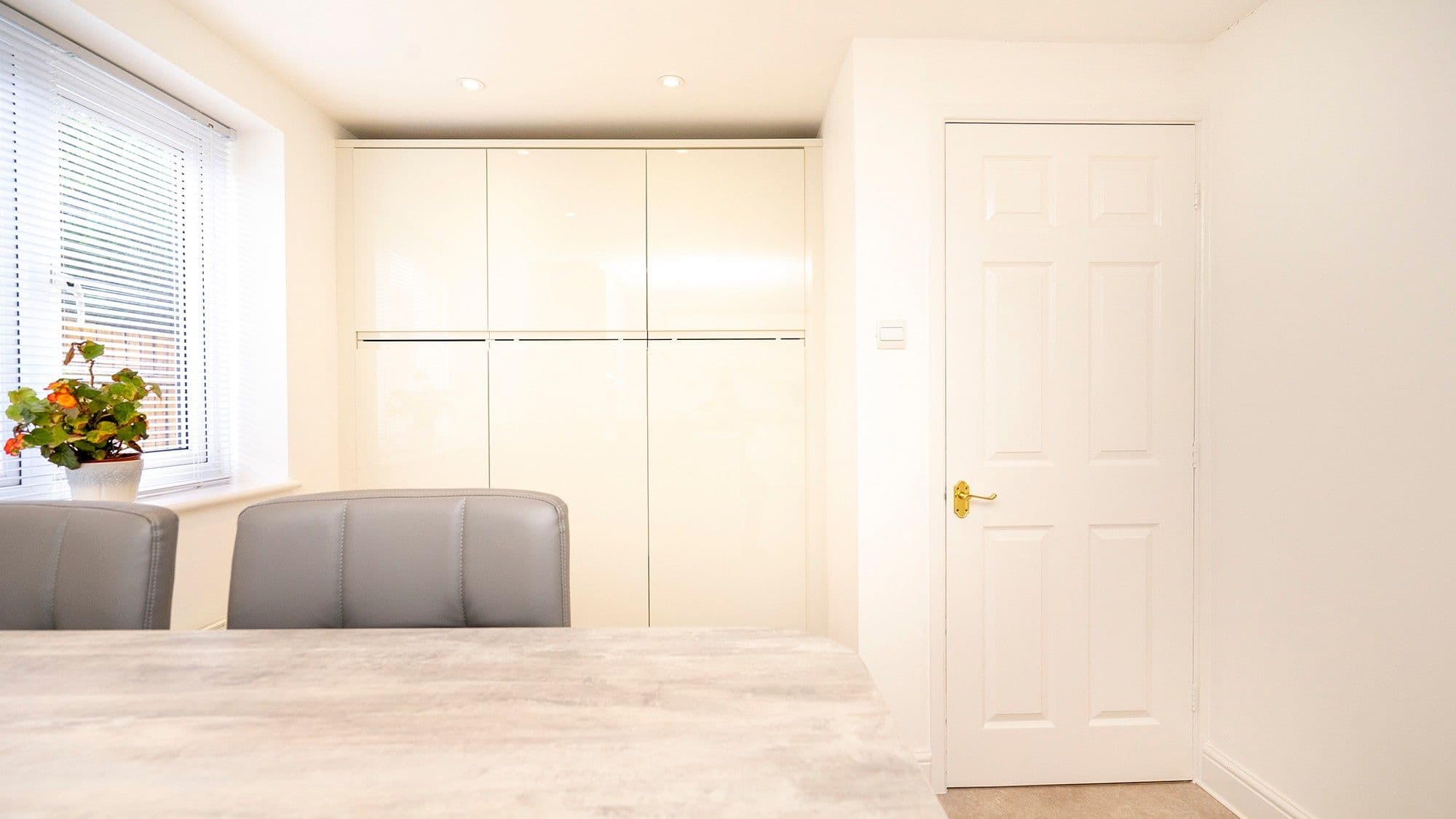 Handleless Kitchen, Kirkby - photo 5