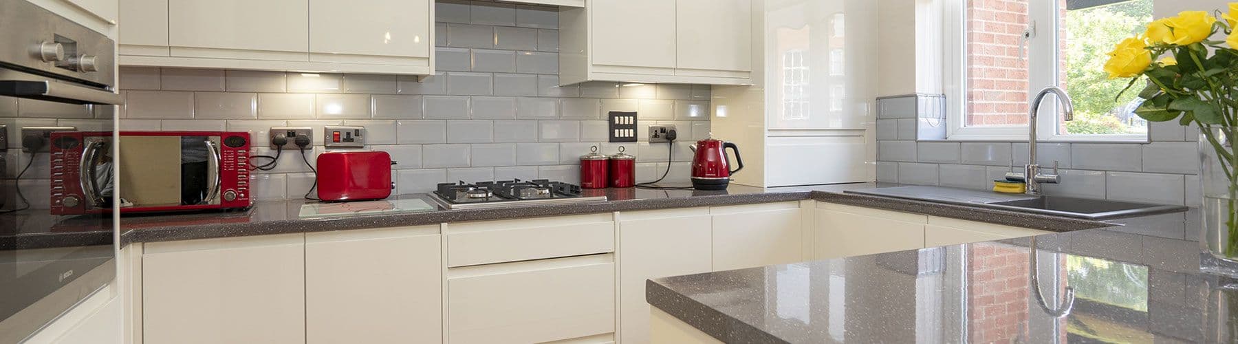 Cream Gloss Kitchen, Liverpool - main view