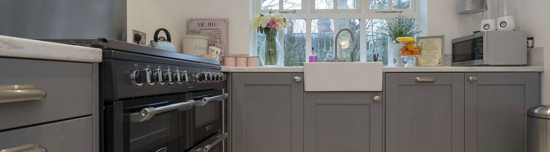 Shaker Kitchen, Huyton - main view